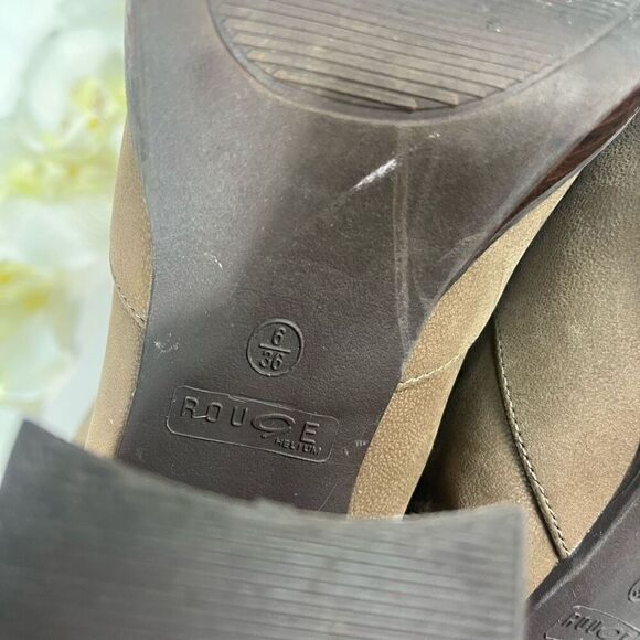 Rouge Womens Chunky Heel Boots size 6 Faux Leather Taupe Y2K Style - Picture 7 of 10